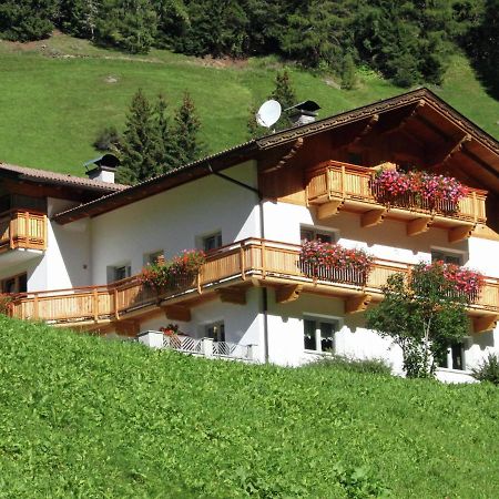 Home With A Wooden Decor And Full Of Atmosphere Außervillgraten المظهر الخارجي الصورة