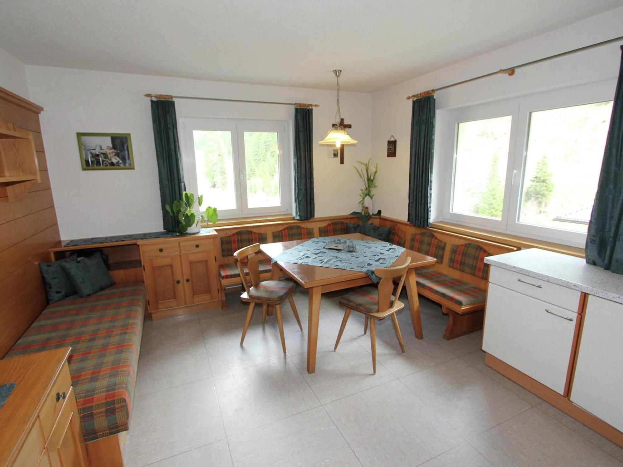 Home With A Wooden Decor And Full Of Atmosphere Außervillgraten المظهر الخارجي الصورة