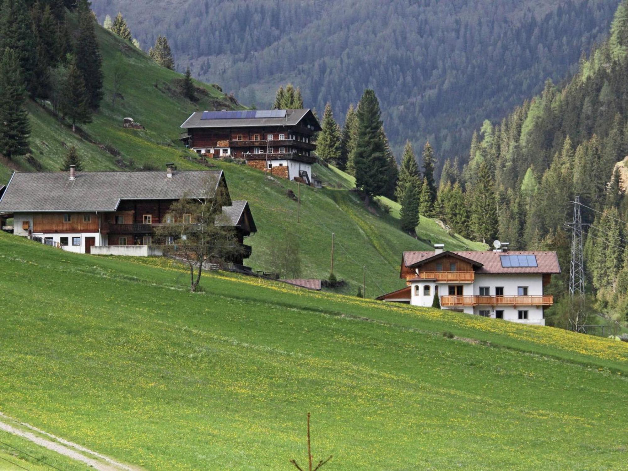 Home With A Wooden Decor And Full Of Atmosphere Außervillgraten المظهر الخارجي الصورة