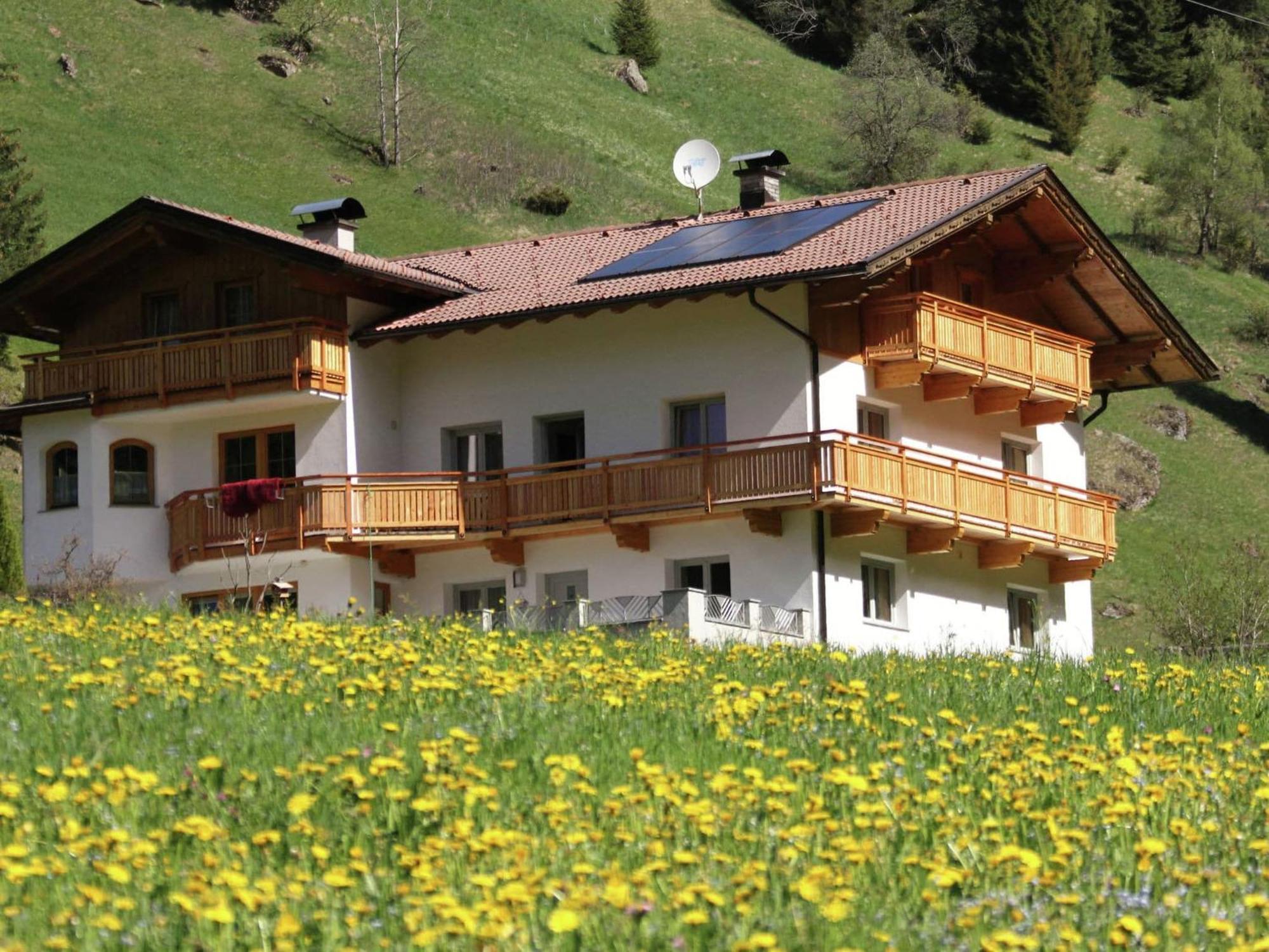 Home With A Wooden Decor And Full Of Atmosphere Außervillgraten المظهر الخارجي الصورة